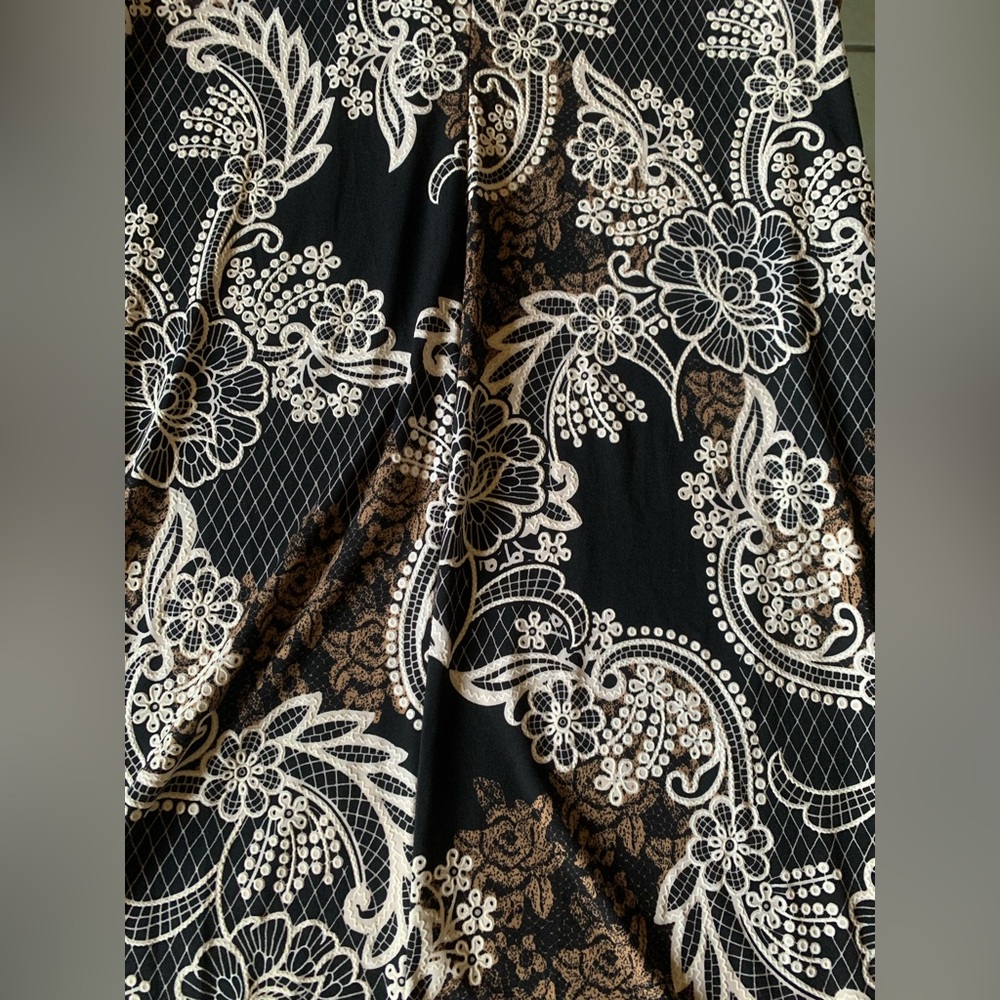 Glamour Black and Brown Floral Dress - Picture 7 of 7